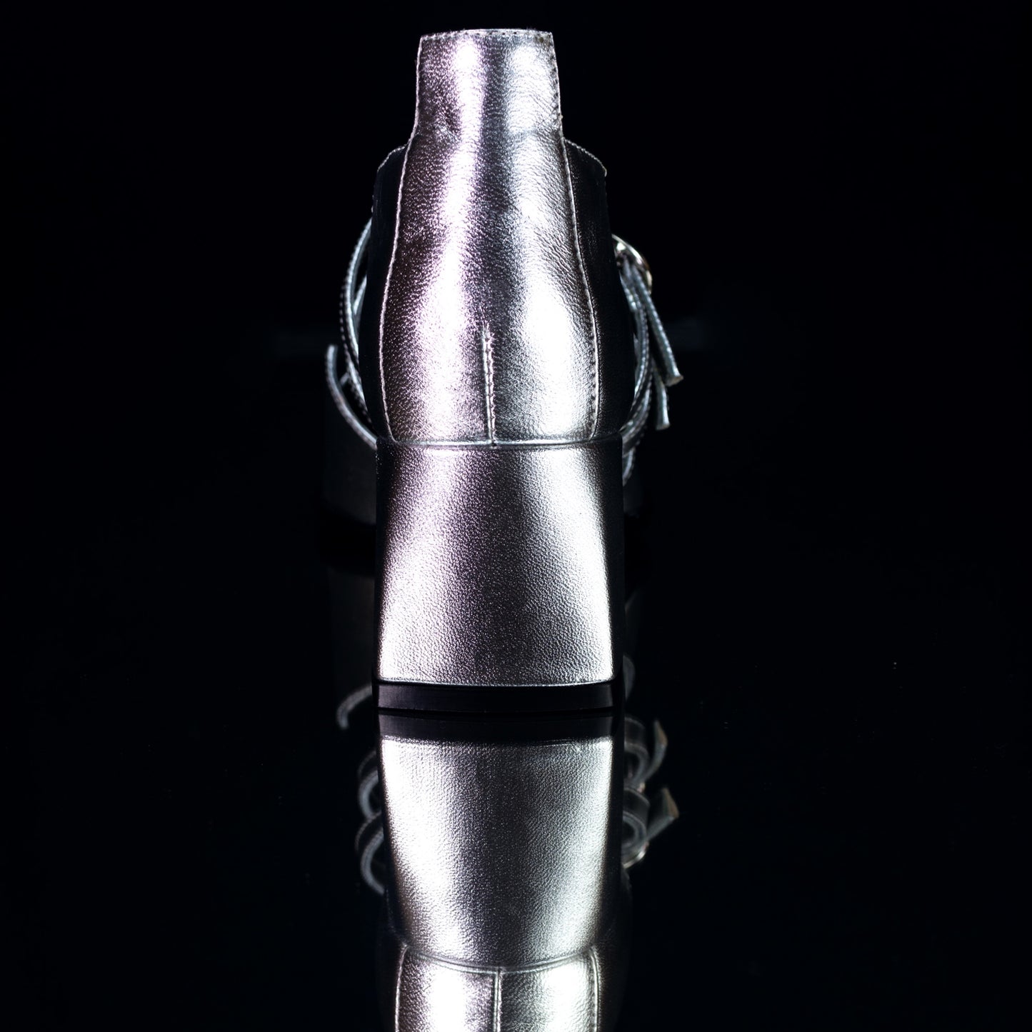 Charlote Pelica Metal Prata