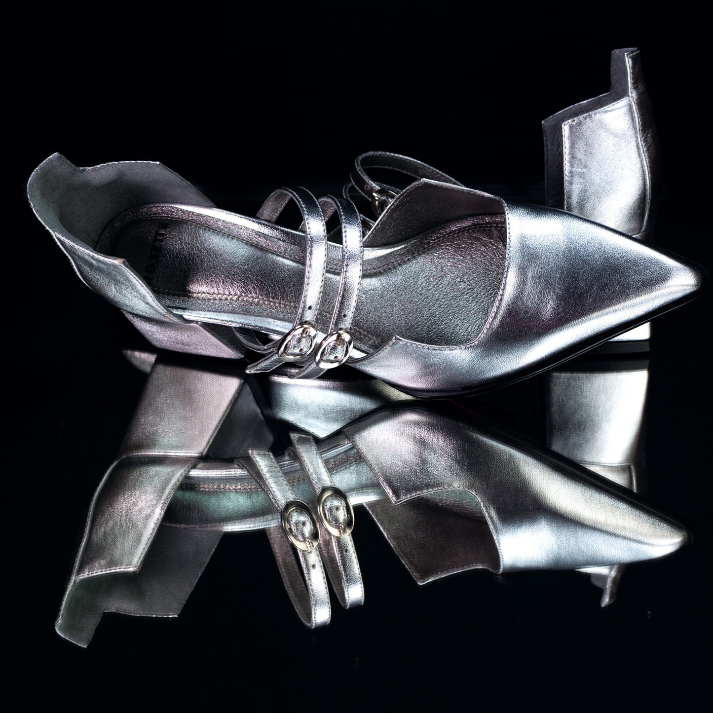 Charlote Pelica Metal Prata