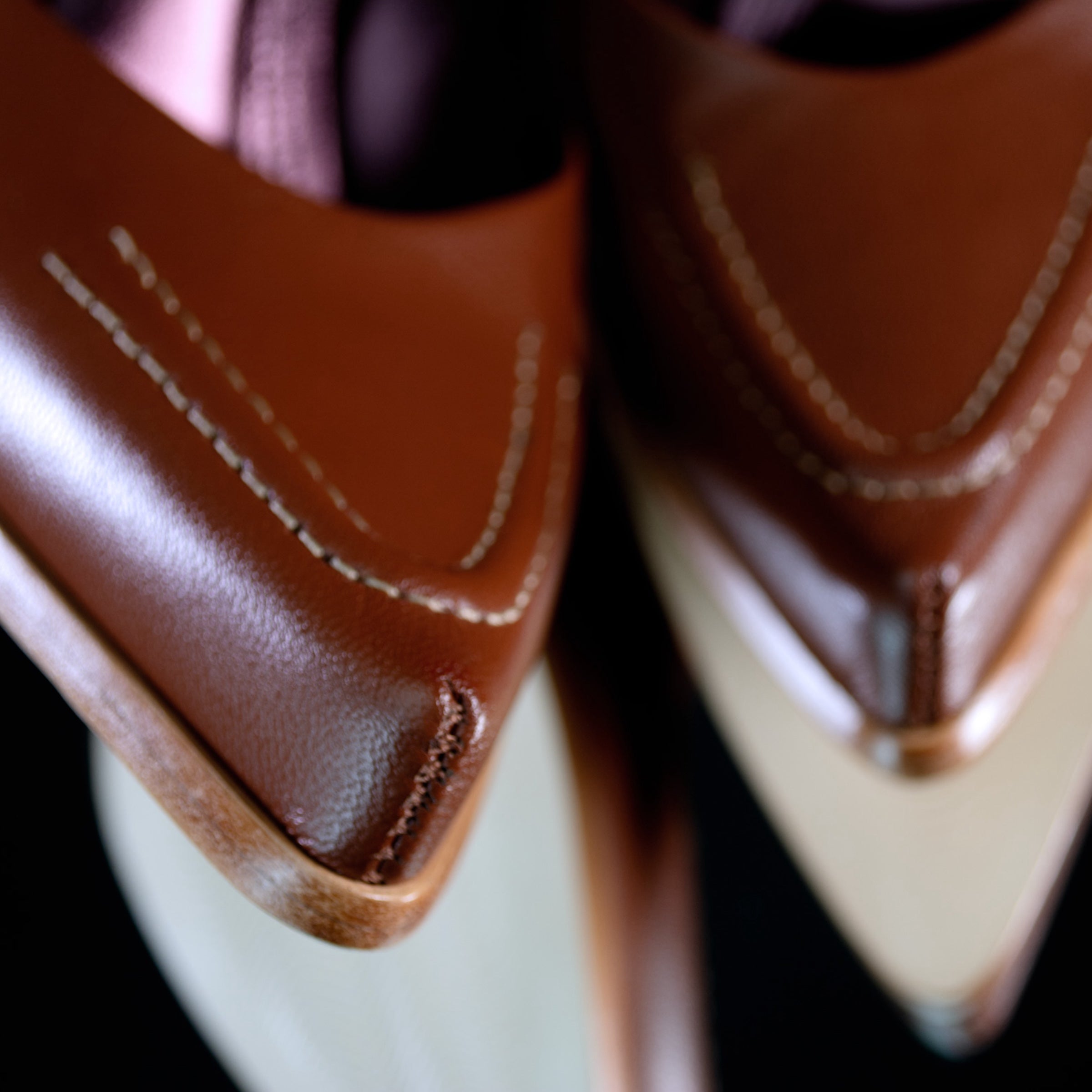 Zoe - Um scarpin criado para atravessar o tempo