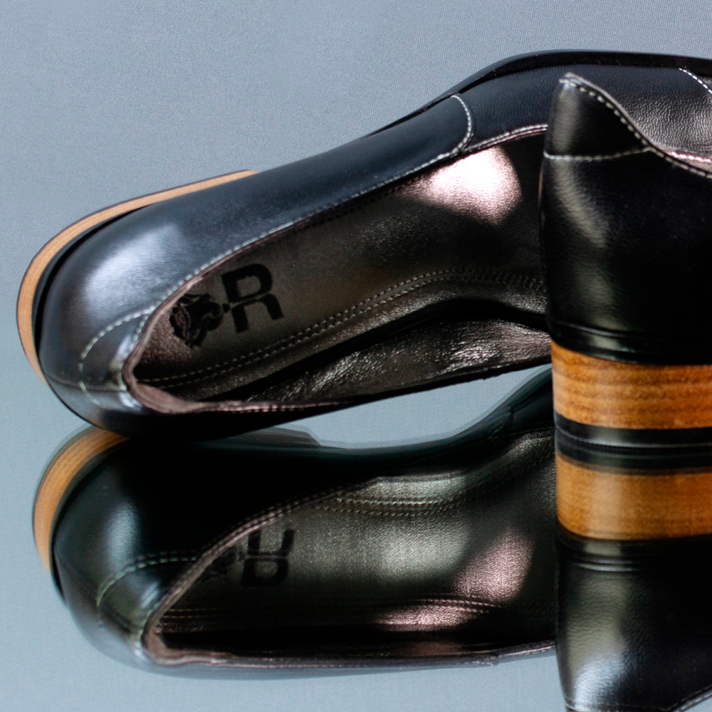 Di Carol Pelica Preta