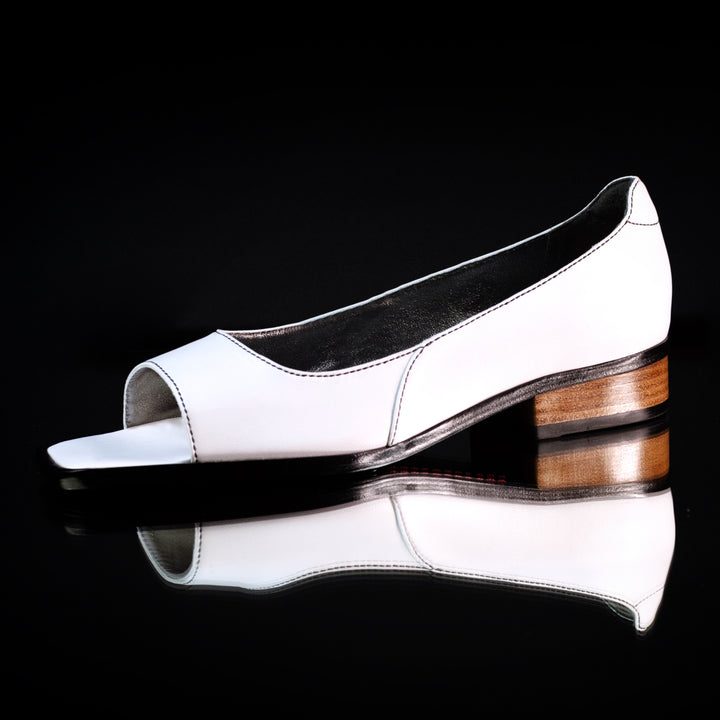 Di Carol Pelica Branca